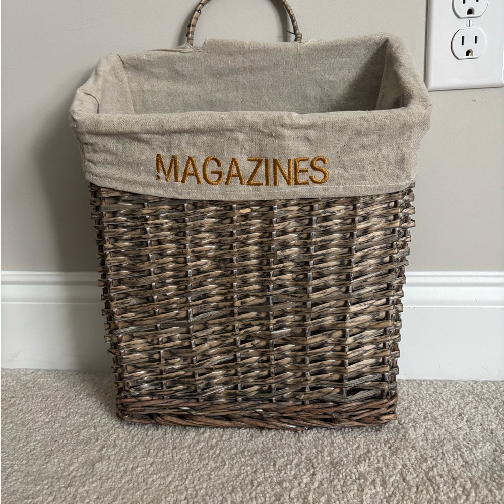 Woven Magazine Basket with Cream Lining